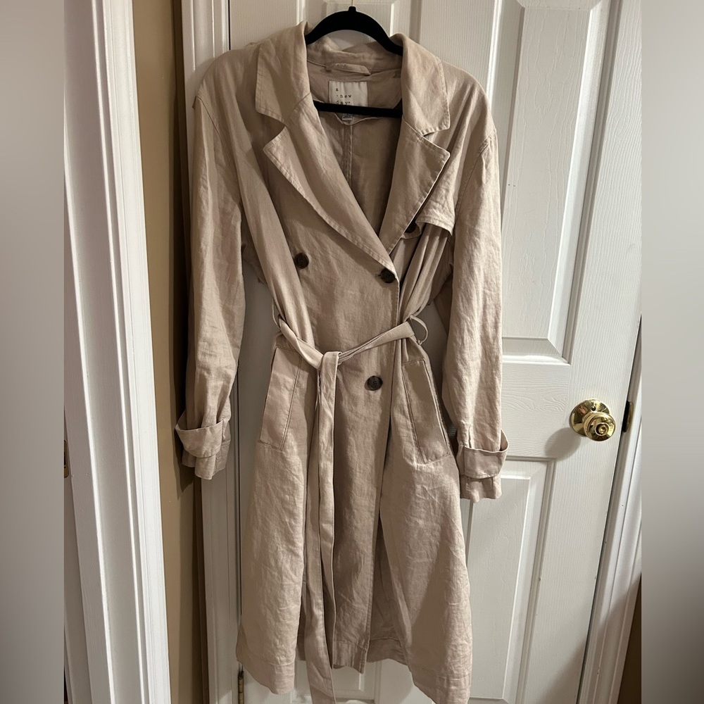 Women’s Light Trench Coat